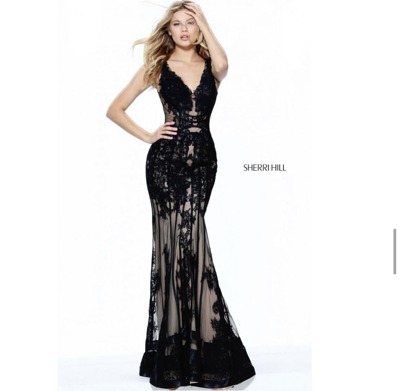 SHERRI HILL-NUDE/BLACK(SIZE 8)