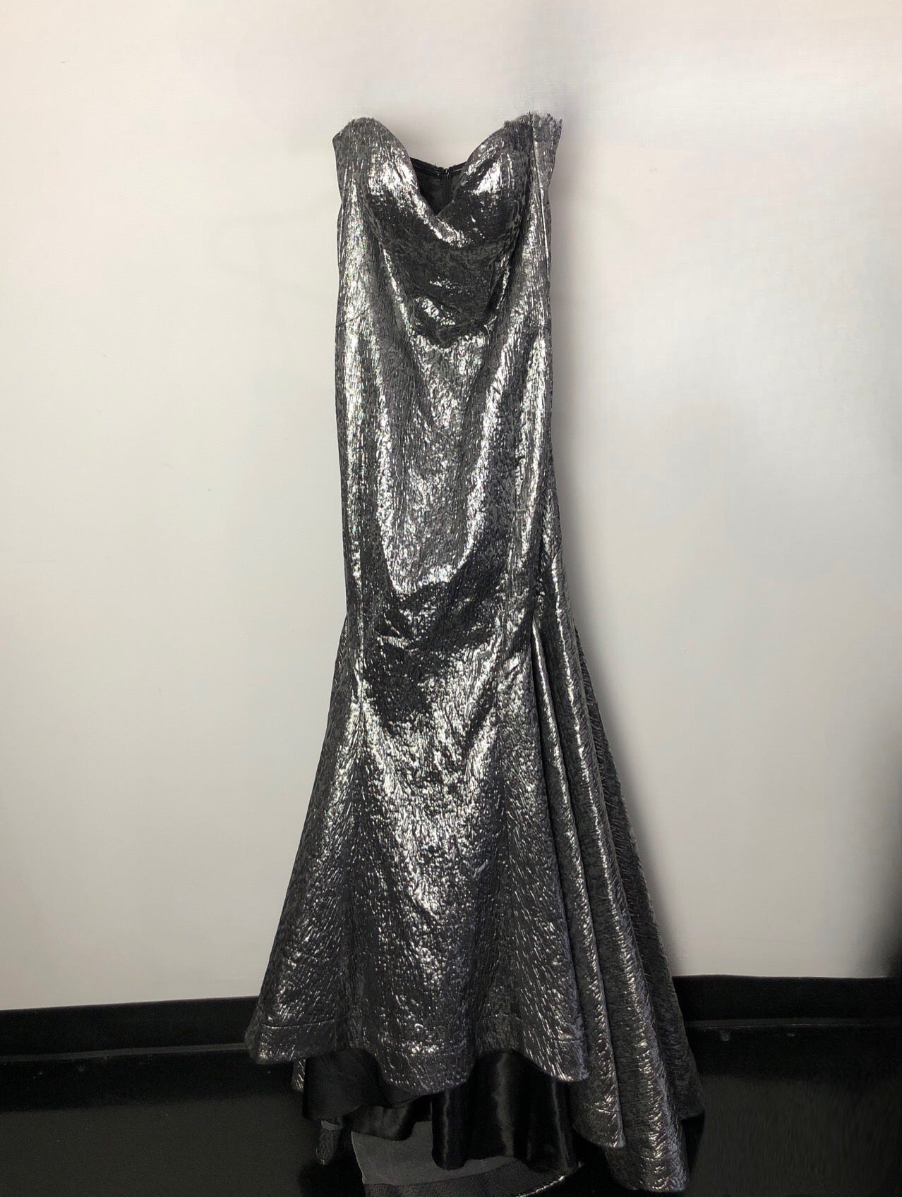 Mac Duggal - Silver (size 14) image 4