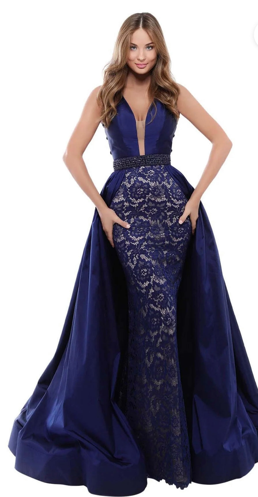 Tarik Ediz #50430 - Red (Size 4)